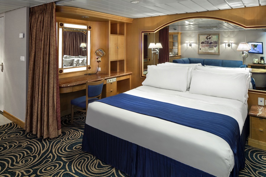 RCI, Grandeur of the Seas, Grand Suite 1 Bedroom 2.jpg